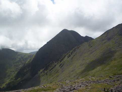             MountainViews.ie picture about Carrauntoohil (Corrán Tuathail)            