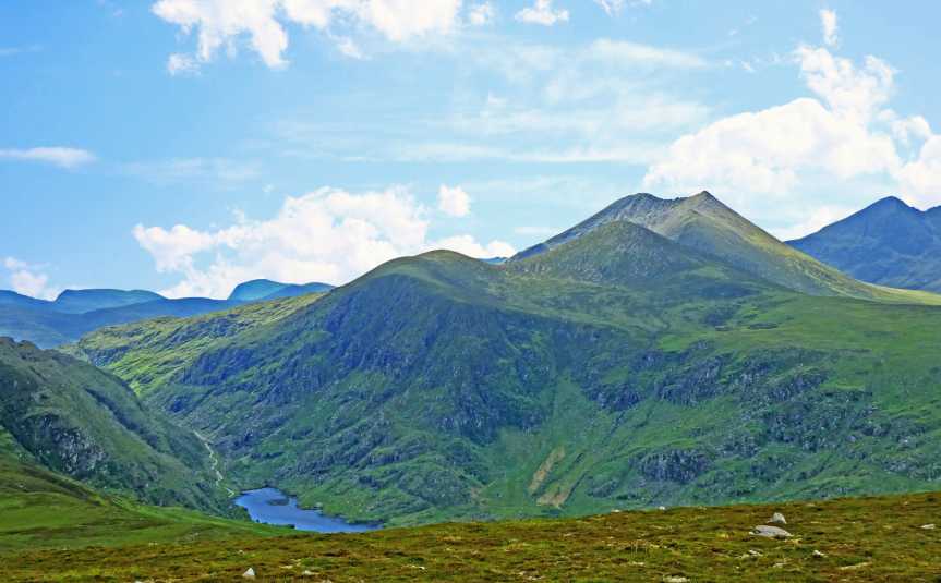             MountainViews.ie picture about Tomies Mountain North Top (An Chathair mullach thuaidh))            