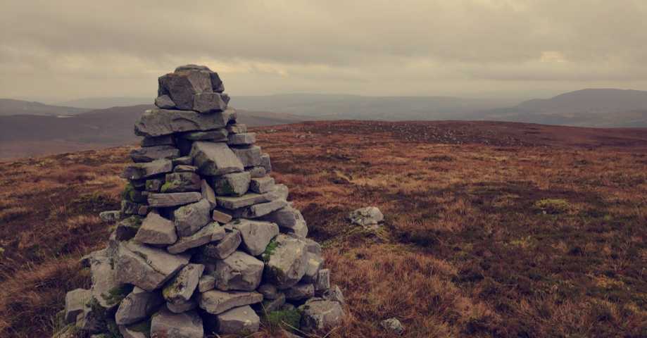             MountainViews.ie picture about Agow Top            